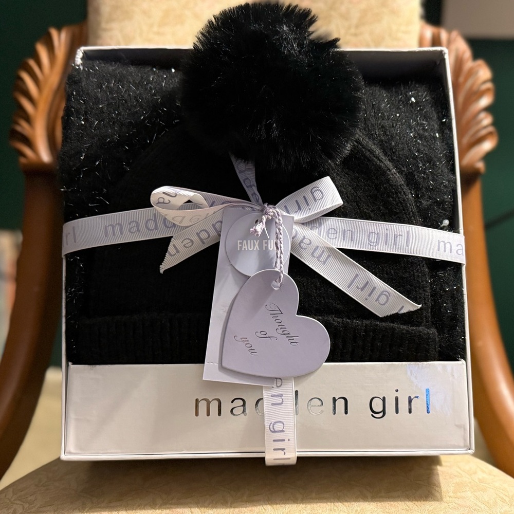 NWT Madden Girl Black Beanie with Pom Pom and Scarf Gift Set